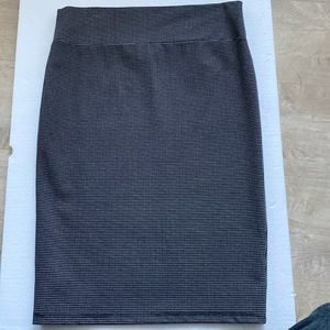 Jules and Leopold small Women’s black and white patterned pencil pull on skirt.